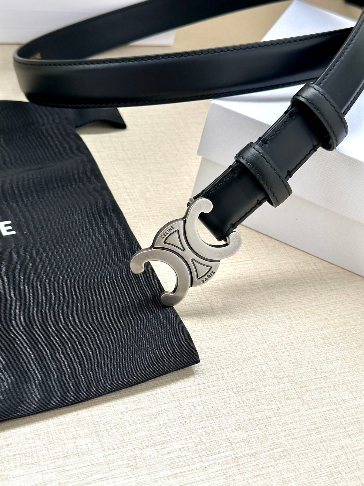 Medium Triomphe Belt 25mm Black Calfskin Silver Finishing