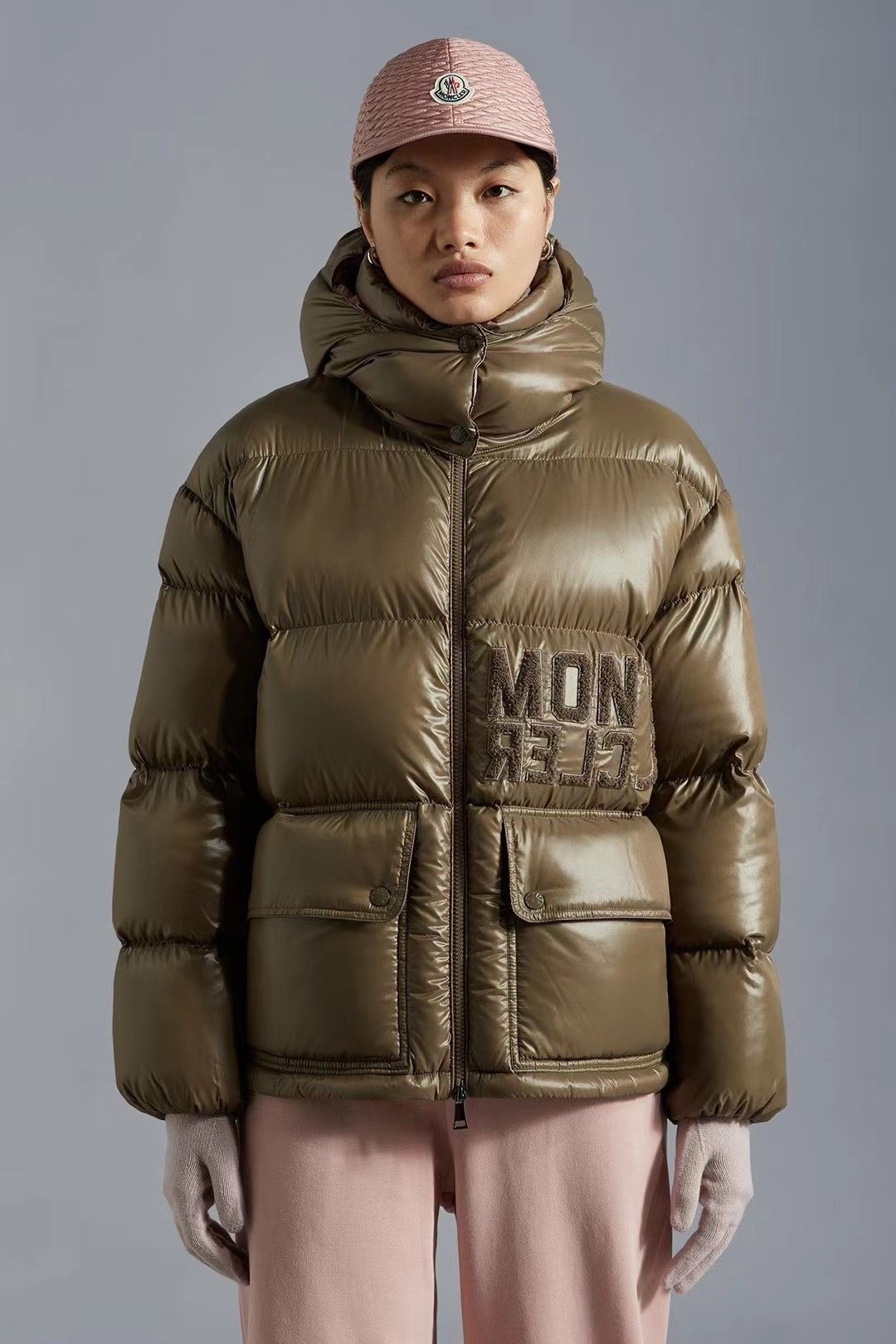 Moncler Contrast-Yoke Hooded Puffer Coat