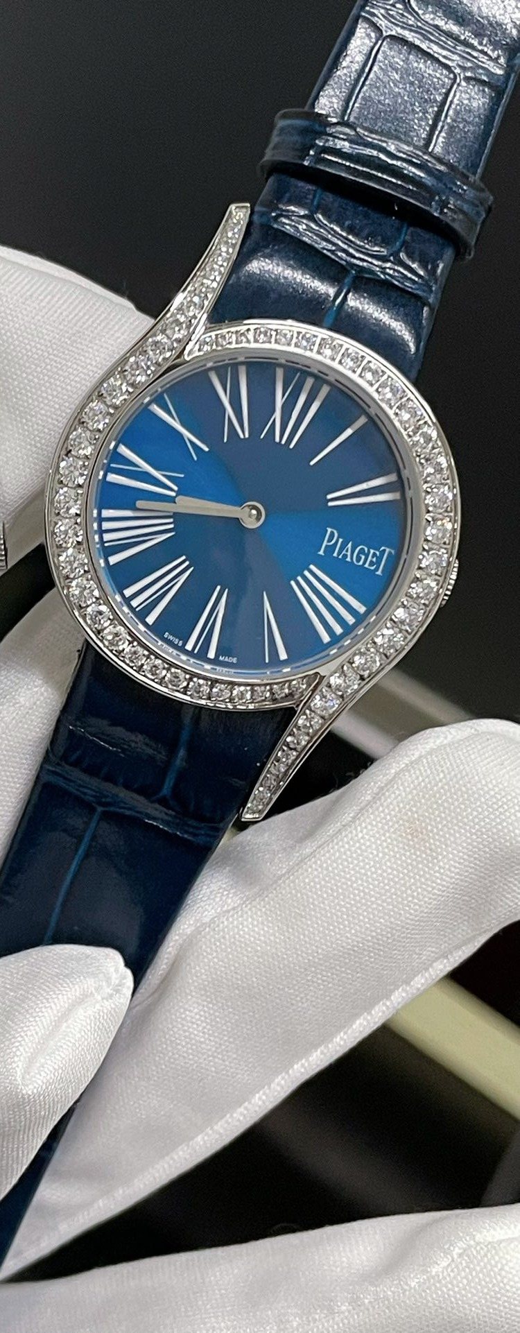 Piaget Blue Dial Stone-Set Bezel Watch