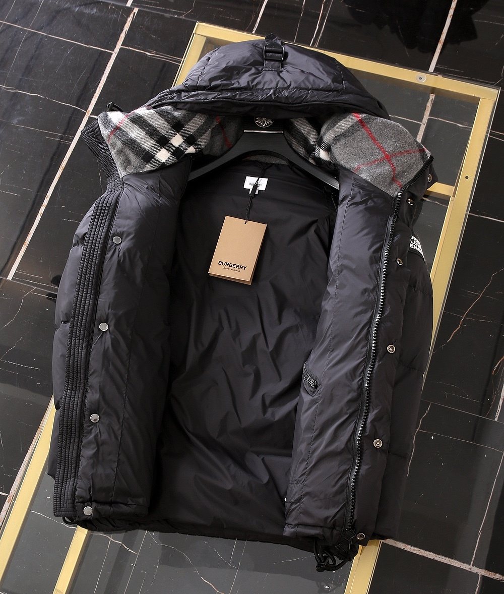 Burberry Hooded Short Down Jacket