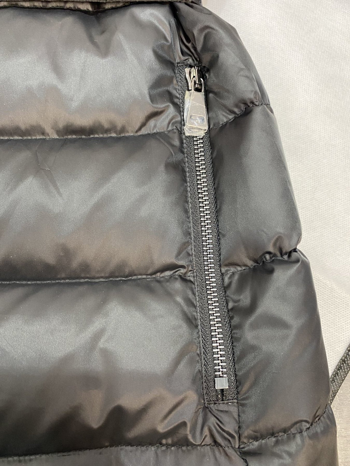 Moncler Fur-Trim Hood Belted Short Down Coat