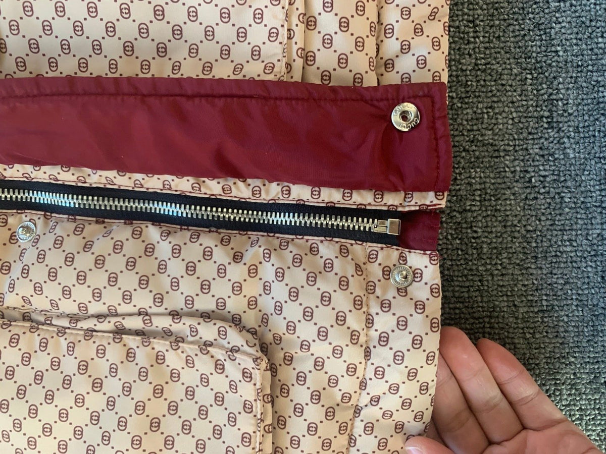 GUCCI Burgundy Monogram Color-Block Hooded Short Down Jacket