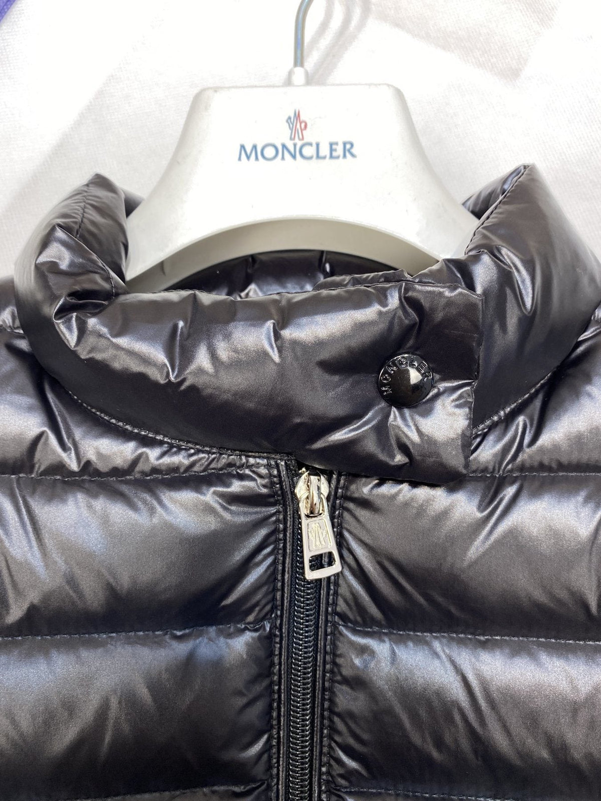 Moncler Women's Quilted Stand-Collar Short Down Jacket