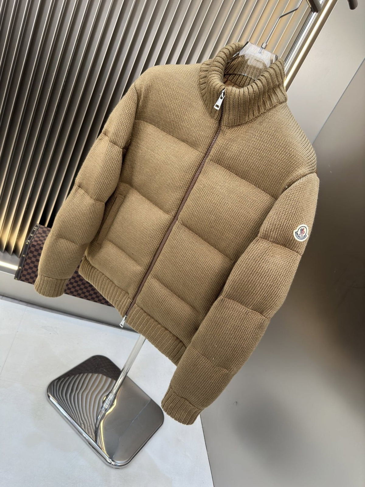 Moncler Quilted Knit-Sleeve Puffer Coat