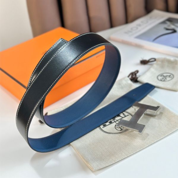 HERM Constance Reversible Belt 38MM in Blue Clemence Leather