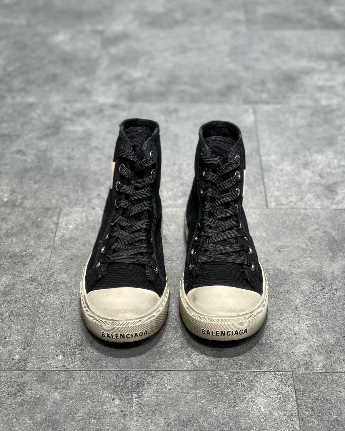 BLCG Sneakers