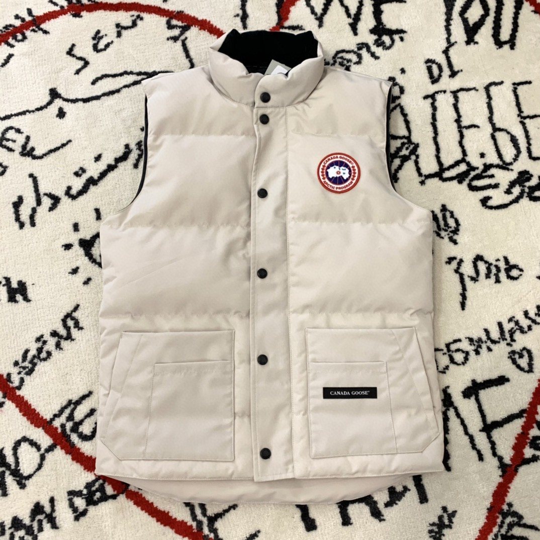 Canada Goose Quilted Snap-Front Vest